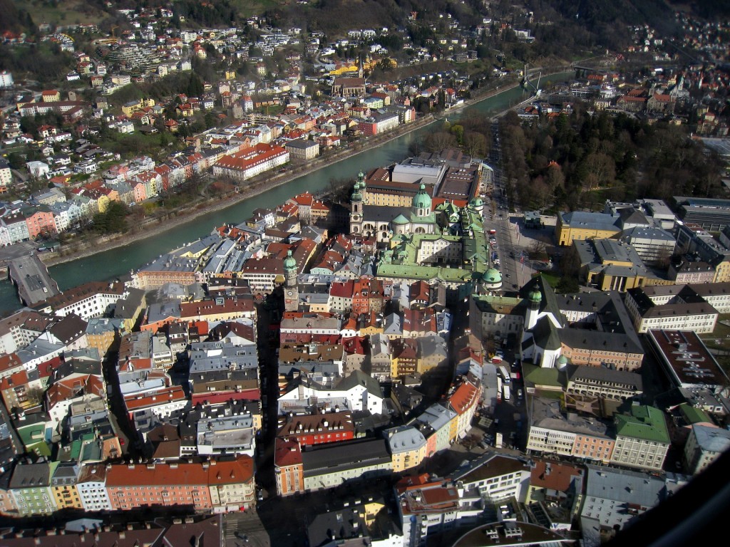 innsbruck-71207_1920